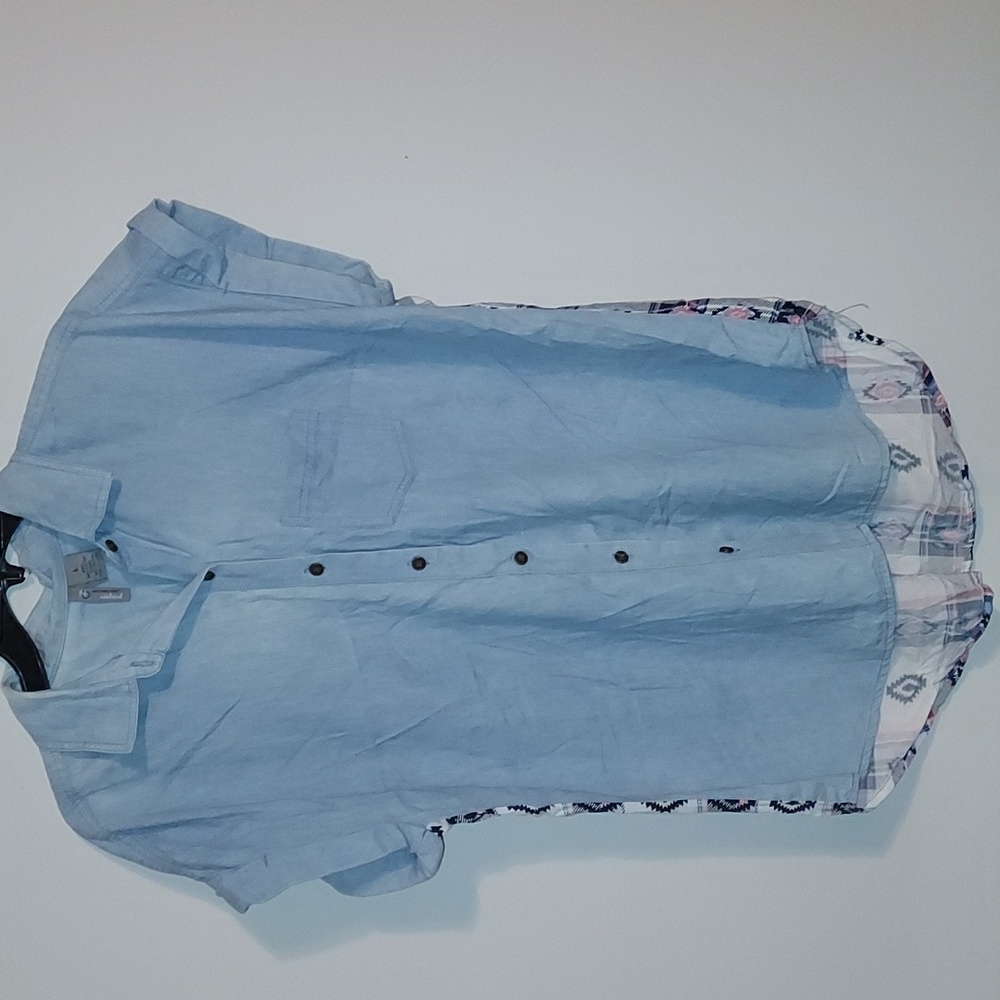 New Directions Weekend Button Down Shirt.